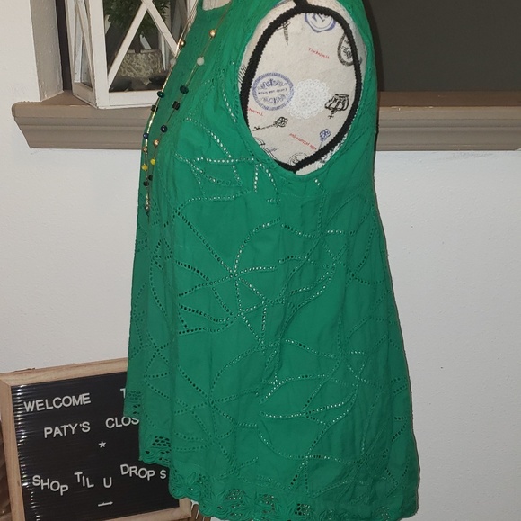 Cabi Green Eyelet Gemma Tank Top Style 5036 - Picture 4 of 7